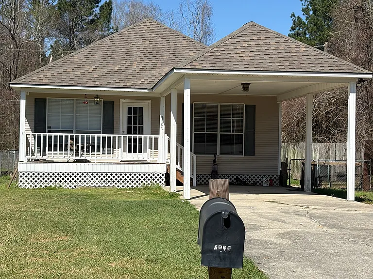 7509 Callahan Dr — Photo 4