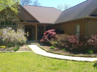 275 River Pointe Cir NE, Charleston, TN 37310