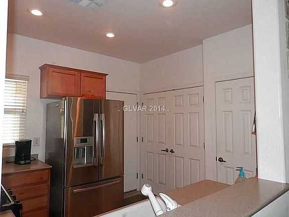 Kitchen:Kitchen has a pantry