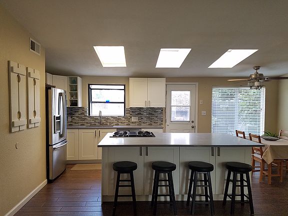 4th image of 1171 Naranca Ave