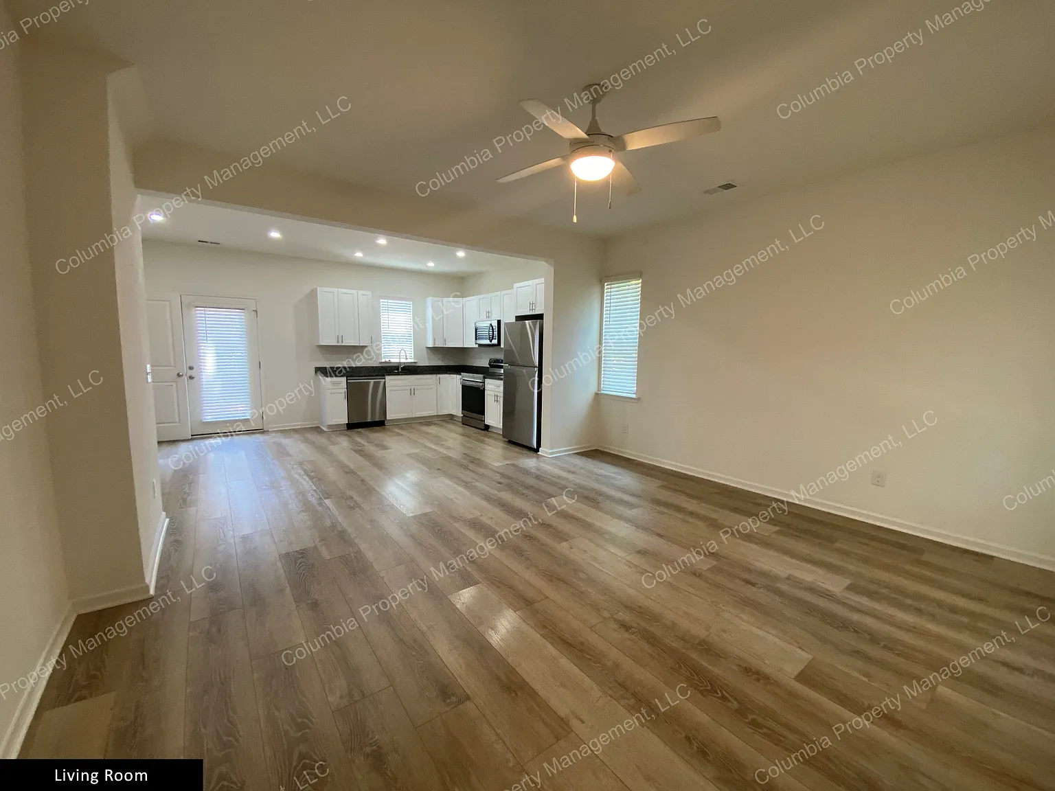 2 bed, 2.5 bath, 1140 sqft, $1,750 — Photo 2