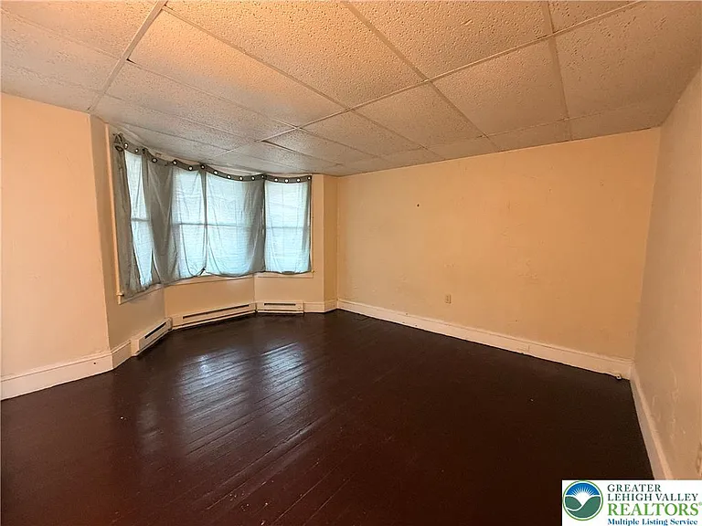 213 E Bertsch St #3 — Photo 12