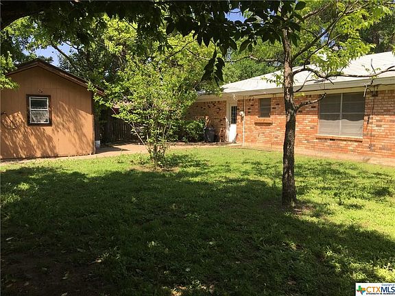 5th image of 104 Shady Ln