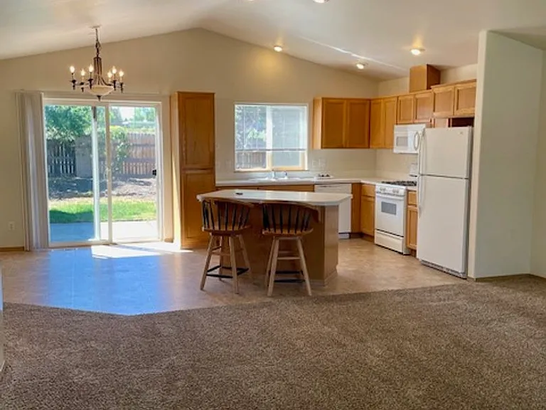 2665 NE Brian Ray Ct — Photo 4