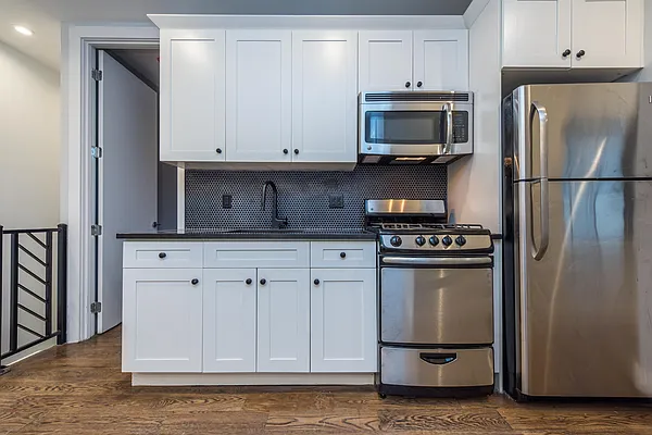 Rented by Nooklyn NYC LLC | media 39