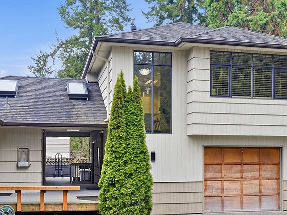 4th image of 20731 2nd Ave SW #B