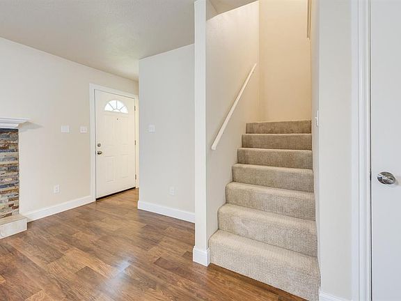 5th image of 3922 Walnut Park Cir
