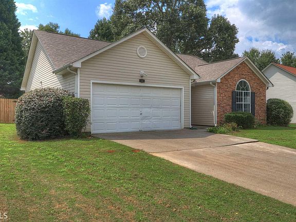 3rd image of 410 Plantation Ct #6