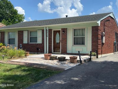 5216 Garden Green Way, Louisville, KY, 40218