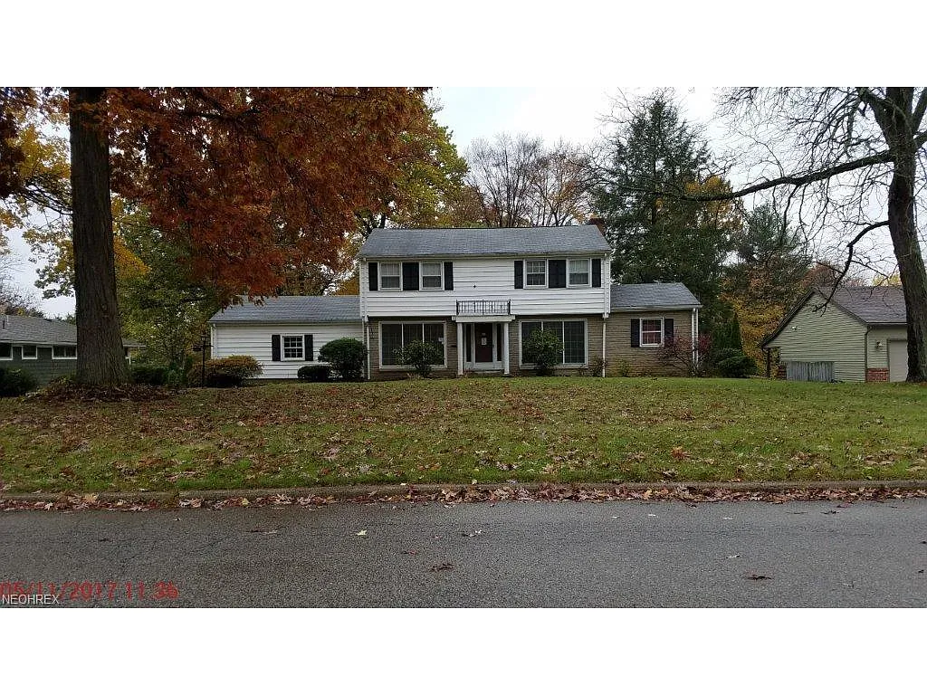 7472 Christopher Dr photo 1