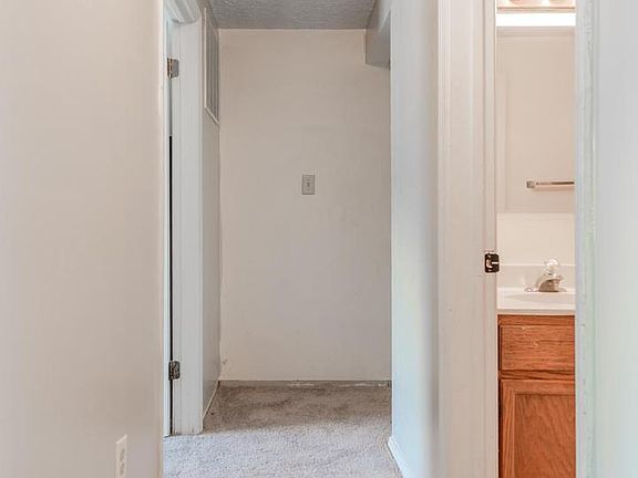 4th image of 20835 Harlequin Ln