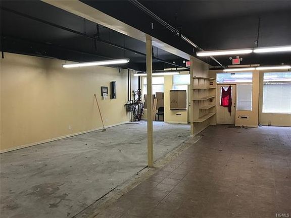 3rd image of 570 S Broadway