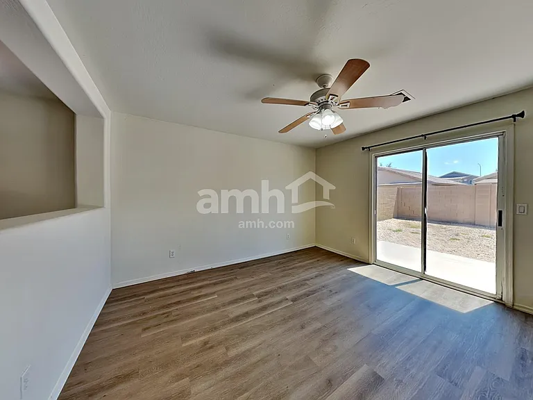 11635 W Retheford Rd — Photo 6