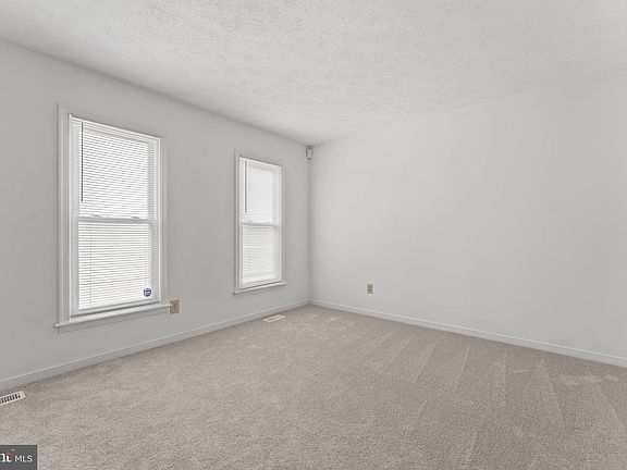 4th image of 4602 H Whiting Cir