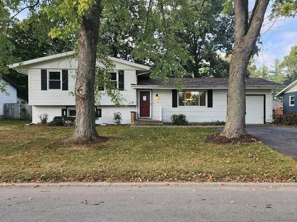105 Meadowlane Dr, Catlin, IL 61817