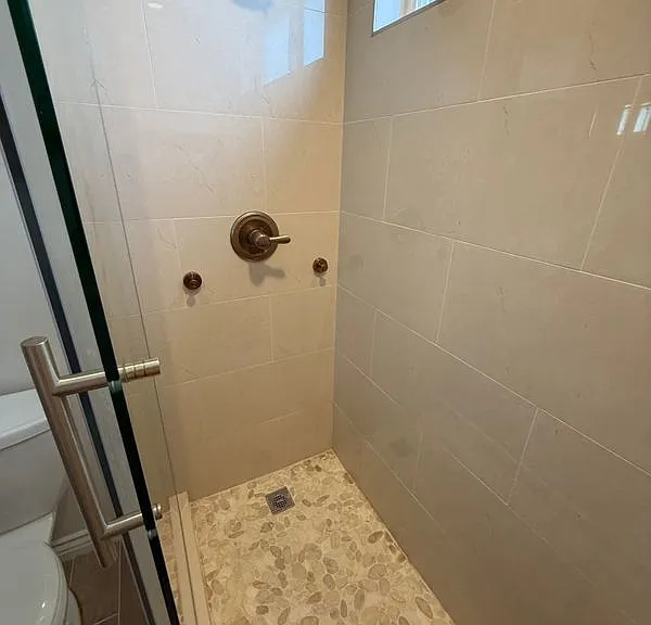 6246 Decanture St — Photo 34