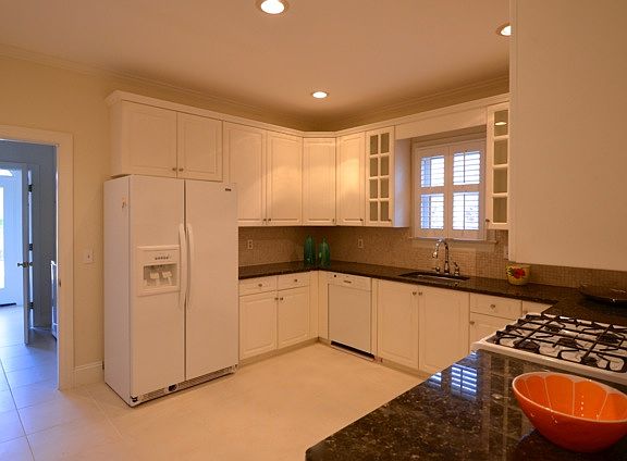 Tile Backsplash and Granite 