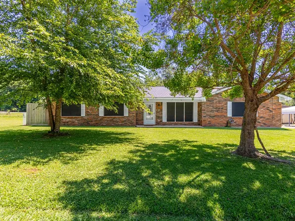 185 Newman St, Nacogdoches, TX 75965