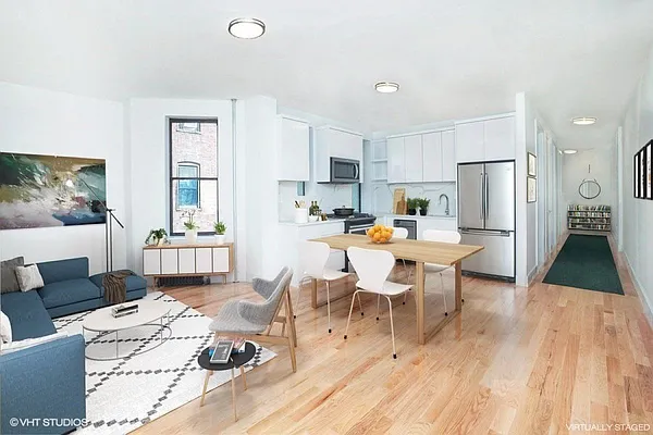 Rented by Bohemia Realty Group | media 32