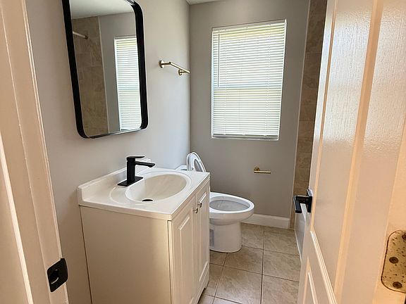 5th image of 6932 Hawthorne St