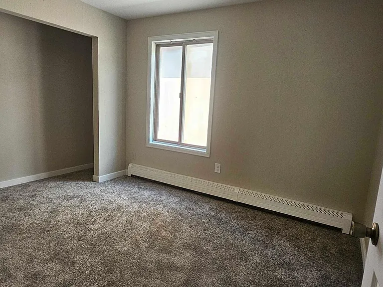 150 W 4th St #14 — Photo 10