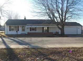 900 Walsh Ave, Frankfort, IN 46041