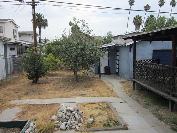 5th image of 128 S Serrano Ave