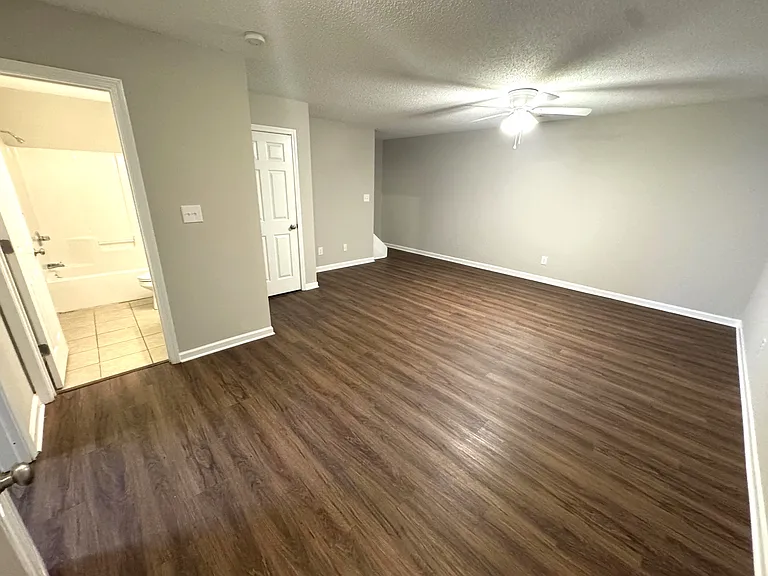Pineview Townhomes — Photo 33