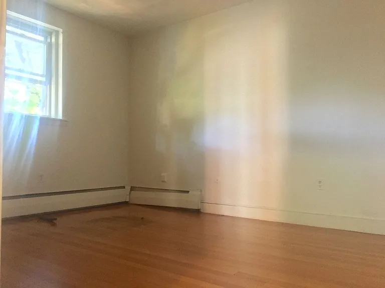 304 Tappan St #D1 — Photo 7