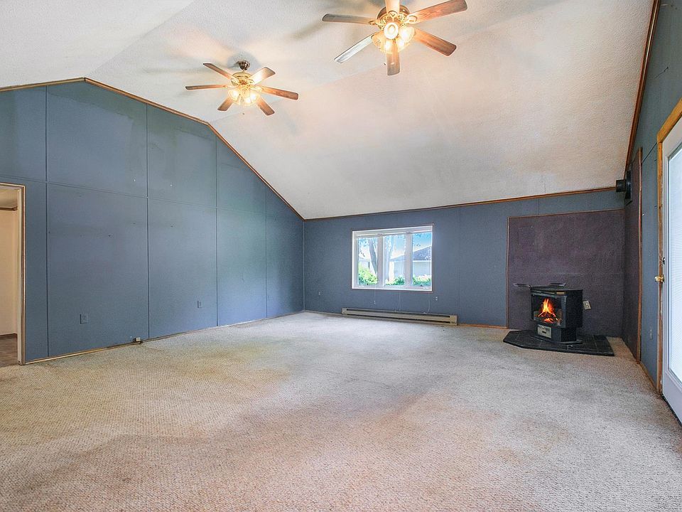 1018 N Edgewater St, Silver Lake, IN 46982 Zillow