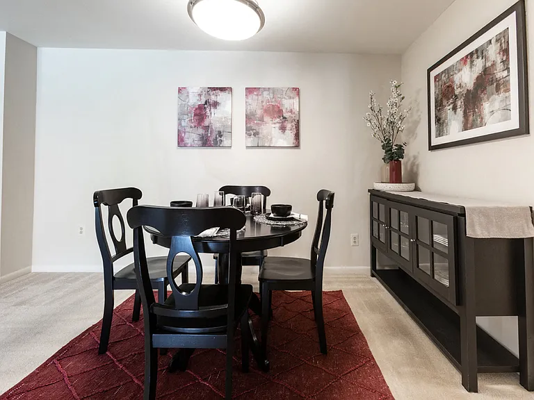 Cromwell Valley Apartments — Photo 13
