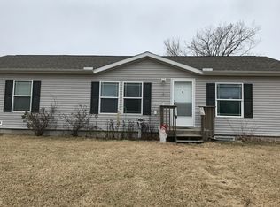 1815 SW 72nd Ter, Topeka, KS 66619