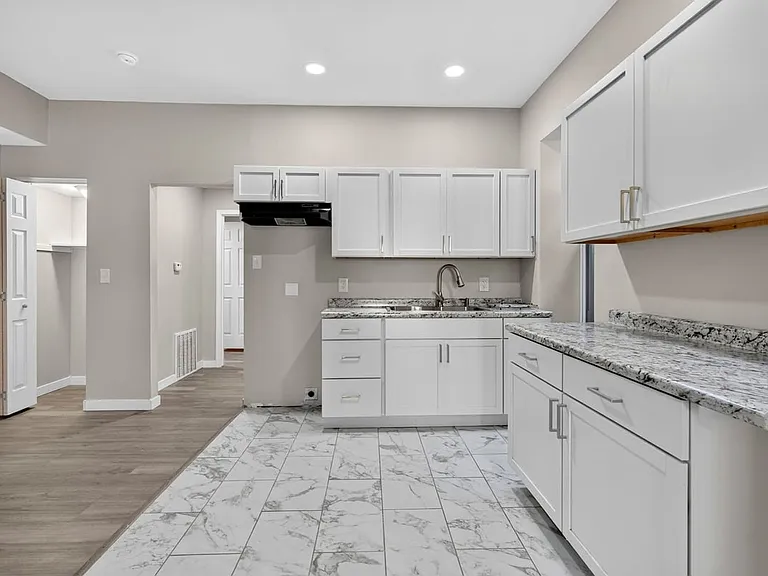 3225 Minnesota Ave #1F — Photo 9