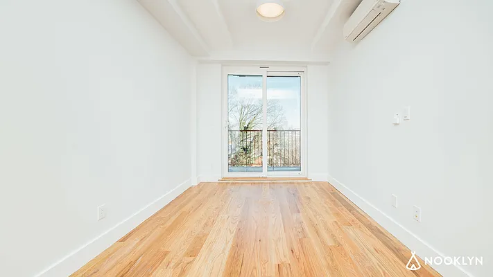 Rented by Nooklyn NYC LLC | media 24