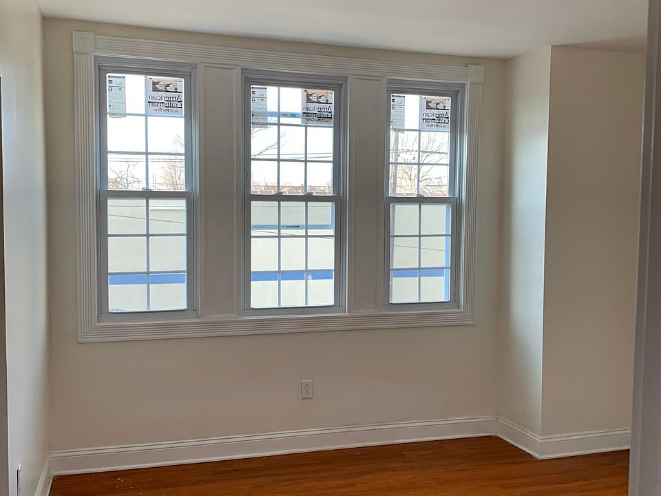 1st image of 7244 Elmwood Ave #2