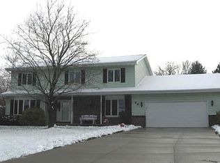 33 Greves Ct, Appleton, WI 54914