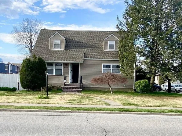 810 Roosevelt Avenue, Franklin Square, NY 11010