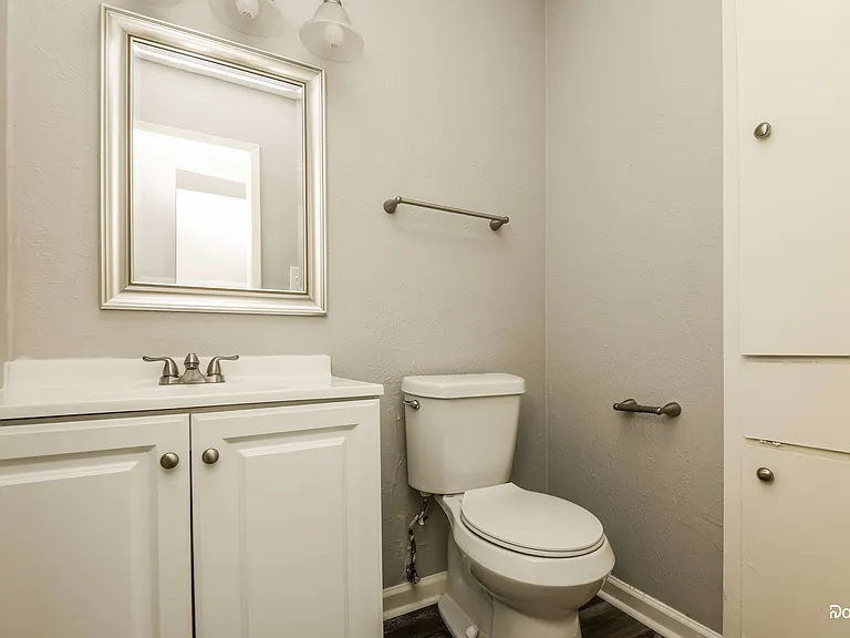 6431 Moonhill Dr — Photo 10