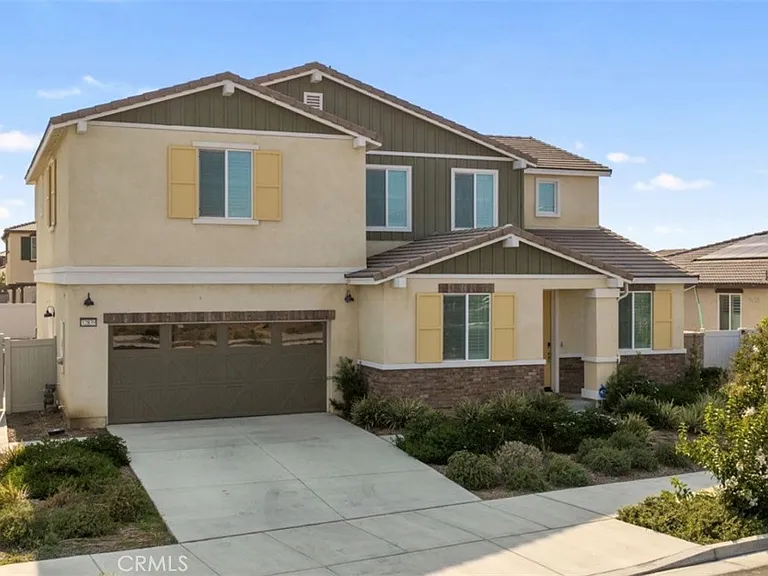 32839 Waylon Ct — Photo 2