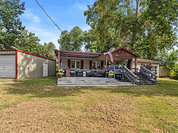 3rd image of 420676 E 1166th Rd