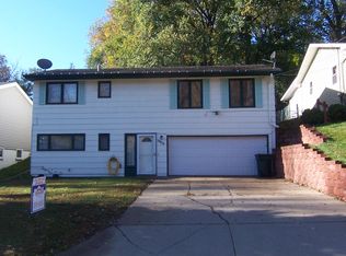 3908 Elmdale Ave, Sioux City, IA 51103