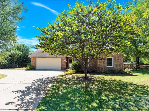 1807 Clear Hill Ct, Monroe, NC 28110