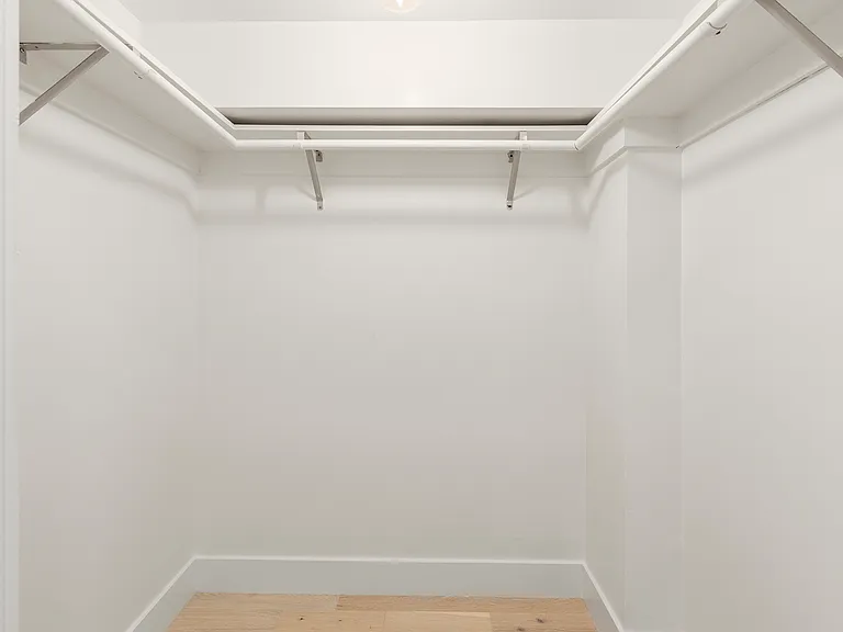 1424 Grove St #A — Photo 14