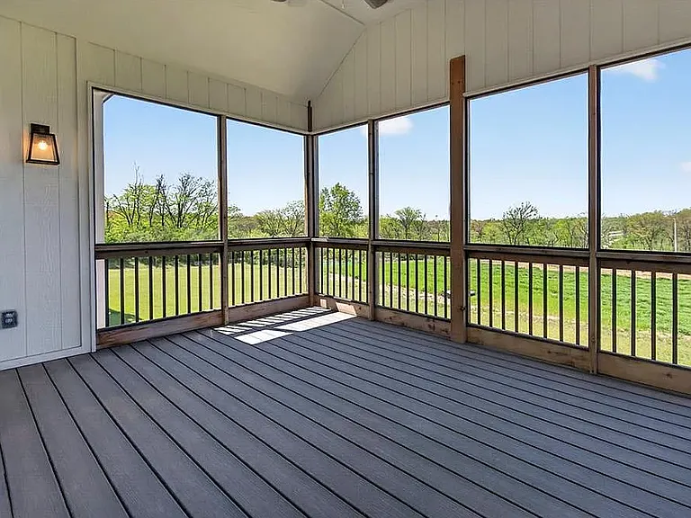 8808 N Clarion Ave — Photo 40
