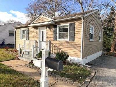 721 Beardsley Ct, Saint Louis, MO, 63135