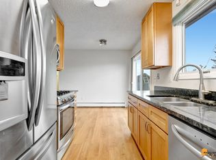 7230 Cantonment Ct, Anchorage, AK 99507