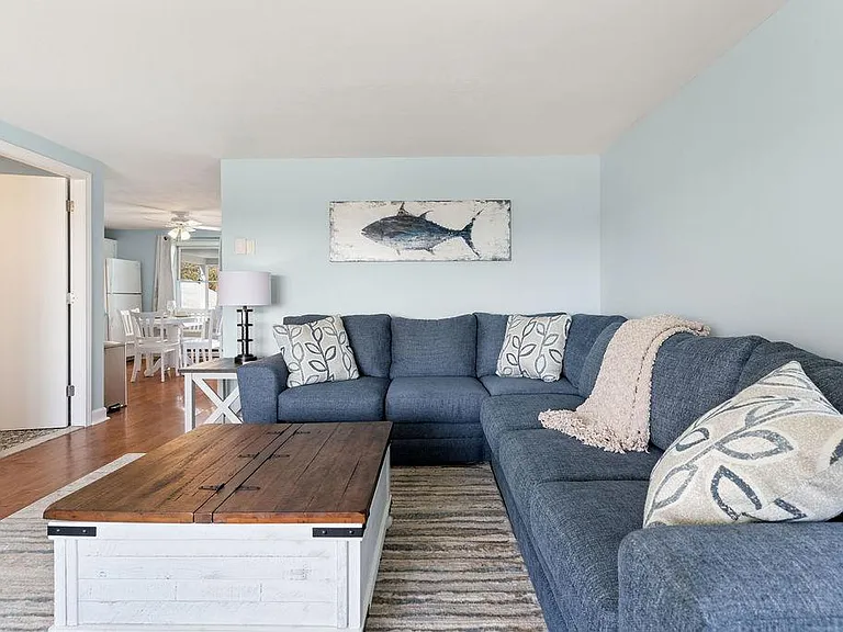 911 Ocean Blvd #9 — Photo 11