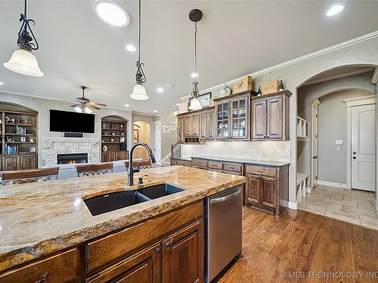 11285 S 73rd Pl E — Photo 20
