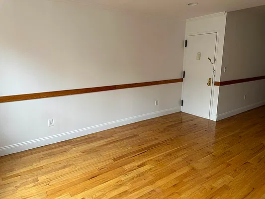 Rented by Waverly Realty Associates | media 5