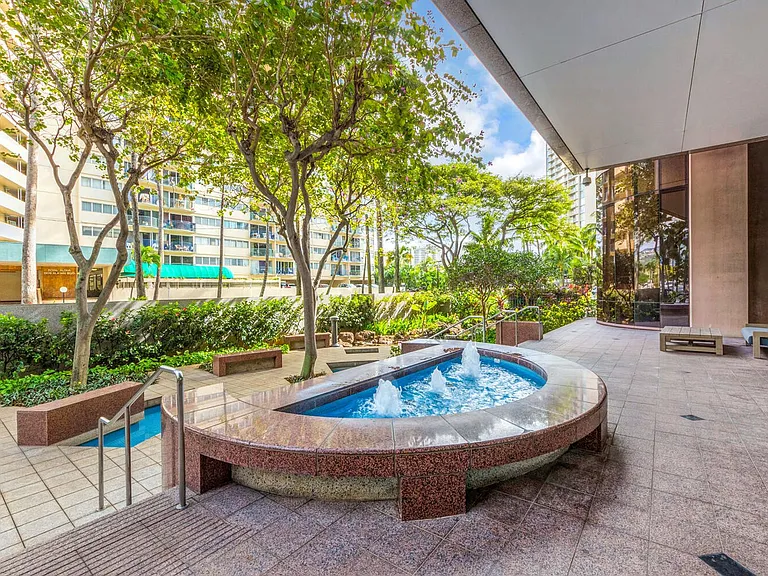1888 Kalakaua Ave #3504 — Photo 36